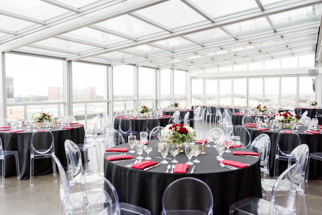 North 4th Corridor Brick & Mortar's Revery is a glass rooftop Wedding Venue in downtown Columbus OHio.